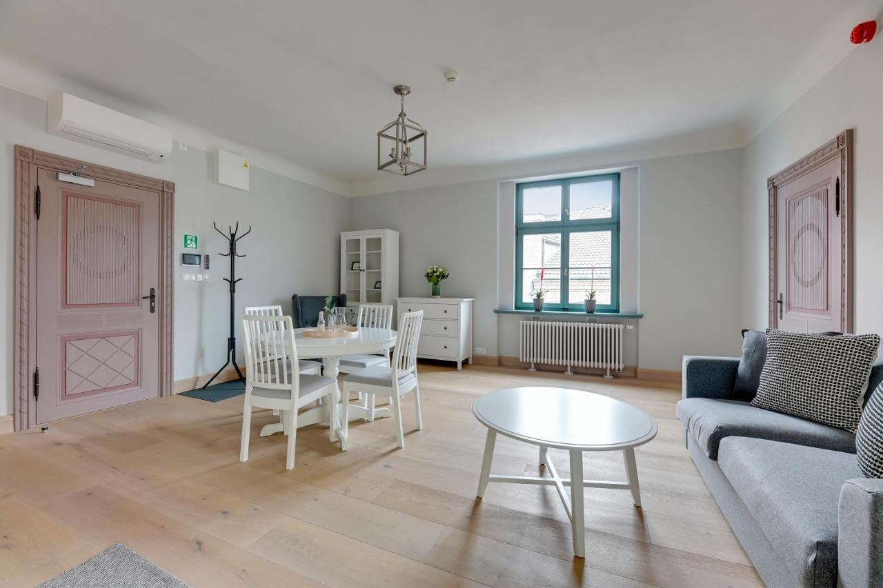 Historical Townhouse By Blue Mandarin Apartment Gdansk Bagian luar foto